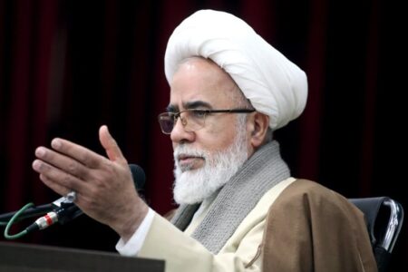 ابعاد پنهان جنگ اقتصادی از زبان امام جمعه کرمانشاه