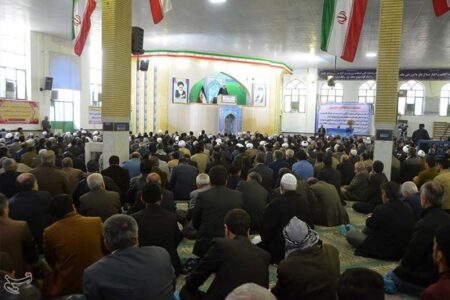 امام جمعه موقت زاهدان: جنگ امروز جنگ هویت نسل جوان است