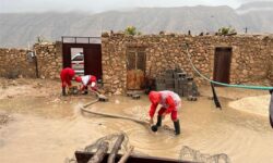 تداوم امدادرسانی هلال‌احمر فارس به بیش از یک‌ هزار و 450 نفر در بارش‌های اخیر
