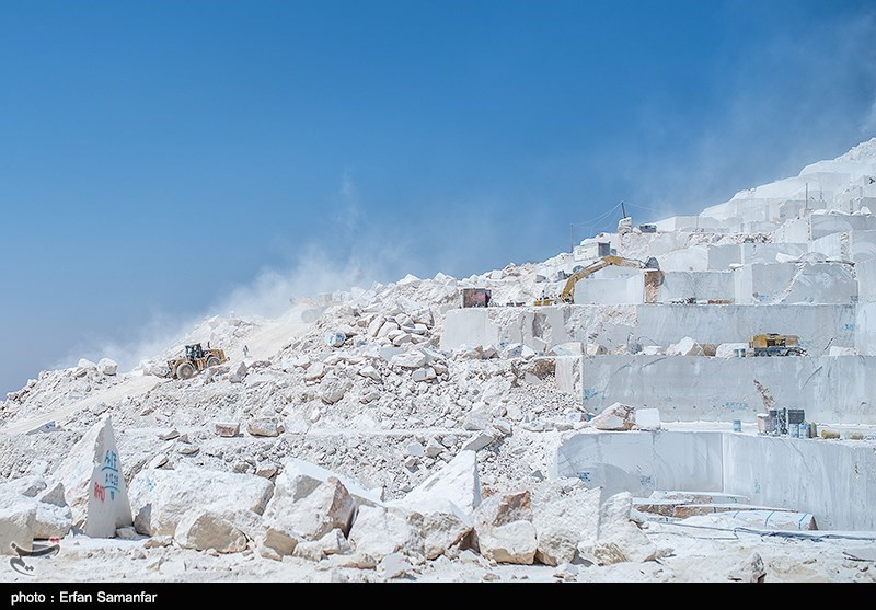 صنعت سنگ ایران در آستانه فروپاشی/ ‌‌چراغ معادن را دولت خاموش کرد/ صادرات سنگ ‌بی‌جان شد‌!