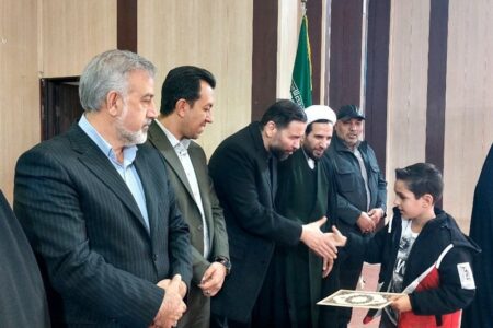 قلم‌فرسایی در حریم خورشید؛ روایت دلدادگی در اختتامیه جشنواره داستان کوتاه امام رضایی بهارستان