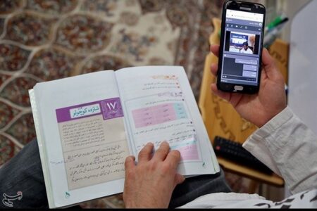 میزگرد| آیا آموزش مجازی آینده دانش‌آموزان را تهدید می کند؟/ جایگاه خانواده بر سواد نسل آینده