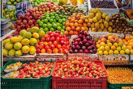 گزارش میدانی تسنیم از بازار میوه/ خانواده‌ها در حسرت پرتقال و سیب/ میوه هم کالای لوکس شد