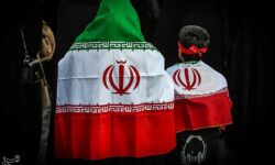 اجتماع بزرگ مردم اصفهان؛نماد وحدت ملی