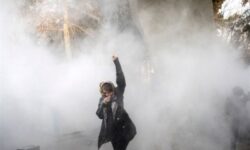 اعتراض آگاهانه، نه آشوب هدایت‌شده