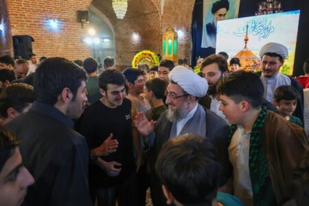 اعتکاف «سنگر امن» جوانان در برابر جنگ ترکیبی است