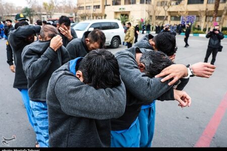 اقدامات خشونت‌آمیز اخیر در چرداول مورد تأیید مردم و کسبه نیست