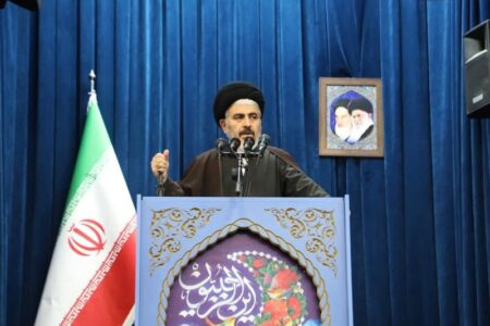 امام جمعه ارومیه: اعتراض معیشتی نباید به ابزار دشمن تبدیل شود