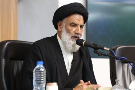 تاکید نماینده ولی‌فقیه در خوزستان بر وحدت نیروهای انقلاب‌