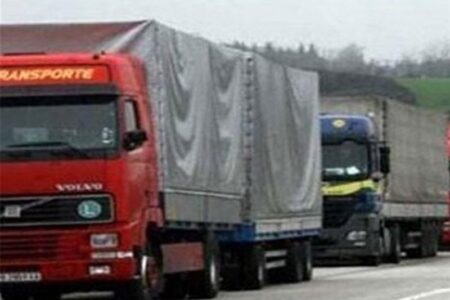 توقیف تریلرهای حامل کالای قاچاق 240 میلیاردی در لرستان