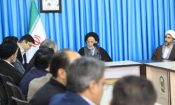 دانشگاه‌ها باید علم و ایمان را توأمان به خدمت جامعه درآورند