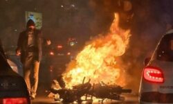 هدیه آیت‌الله علم‌الهدی به پیک‌موتوری مصدوم در اغتشاشات مشهد