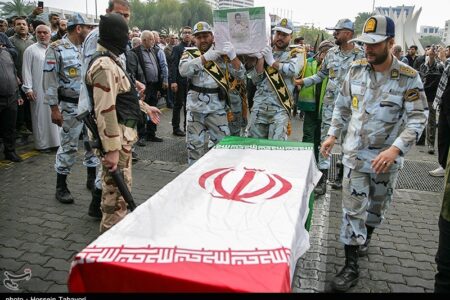 پیکر 30 شهید مدافع امنیت فردا در اصفهان تشییع می‌شود