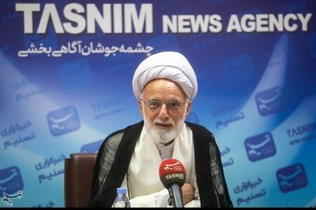 آیت‌الله دری نجف آبادی: مدیرِ اهل مجاهدت پشت میز محصور نمی‌ماند