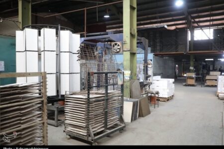 اختصاص 202 میلیون دلار تسهیلات ارزی به واحدهای اقتصادی لرستان