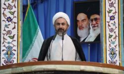 امام‌جمعه ایلام: مسئولان باید گوش شنوای مردم باشند
