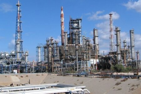 تولید روزانه 4 میلیون لیتر گازوئیل یورو 5 در پالایشگاه شیراز کلید خورد