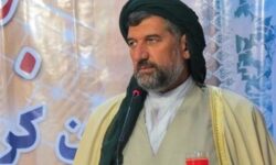 خطیب جمعه سنندج: خداوند ایران را از شر آمریکا و اسرائیل حفظ کند