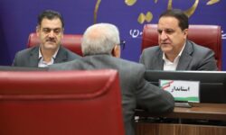در ملاقات عمومی استاندار ایلام با مردم چه می‌گذرد؟