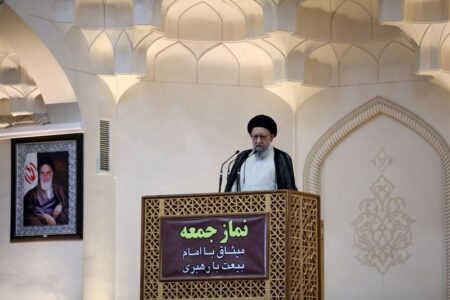ملت ایران مرعوب دشمن نمی‌شود/مقتدرانه در برابر دشمن می‌ایستیم