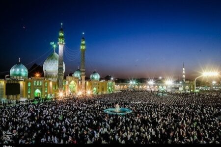 منتظران ظهور در مسجد جمکران؛ حماسه میلیونی عشاق مهدی در شب نیمه‌شعبان
