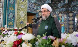 نماز جمعه پاسداری؛ قدردانی رزمندگان لشکر 31 عاشورا از امام‌ جمعه تبریز