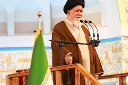 هیچ قدرتی تاب مقاومت در برابر آمادگی نظامی ایران را ندارد