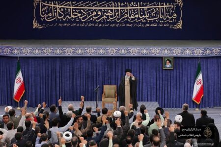 واکاوی ابعاد حمایت 400 سرطایفه ‌شیعه و سنی از امام خامنه‌ای
