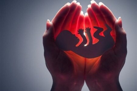 پیامدهای وحشتناک سقط جنین؛ از خونریزی و نابارور‌ی تا مرگ مادر!