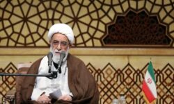 آیت‌الله شب زنده‌دار:آیت‌الله سیدمجتبی خامنه‌ای مجمع فضائل زیادی هستند