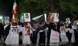 امام جمعه موقت اهواز: مقاومت مردمی سدی مقابل تجزیه ایران است+عکس