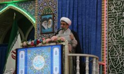 امام جمعه کرمان:نیروهای مسلح باقدرت و قاطعیت مقابل استکبار ایستاده‌اند
