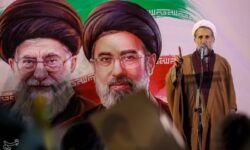 ایران هیمنه پوشالی ابرقدرت‌ها را شکست