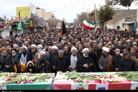 تشییع باشکوه 2 شهید مدرسه میناب در رفسنجان