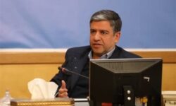 حفظ کشور و دفاع از آرمان‌های شهدا خط قرمز ایرانی‌ها است