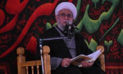 خون شهید آیت‌الله خامنه‌ای در جهان تحول ایجاد می‌کند