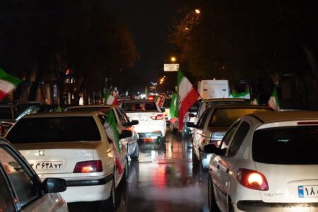 در سوگ قائد شهید/ خروش خودرویی مردم شیراز