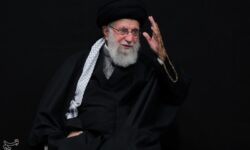 رهبر معظم انقلاب اسوه استقامت، ایثار و امید بودند