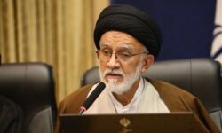 طاهری: کشور چشم‌انتظار تصمیم خبرگان است