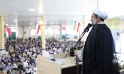 ملت ایران با تقدیم صدها شهید همچنان راسخ و مصمم پای کار انقلاب است
