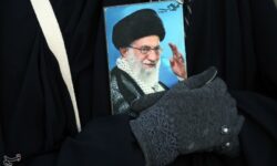 ملت ایران داغ سنگین شهادت رهبر خود را نخواهد پذیرفت