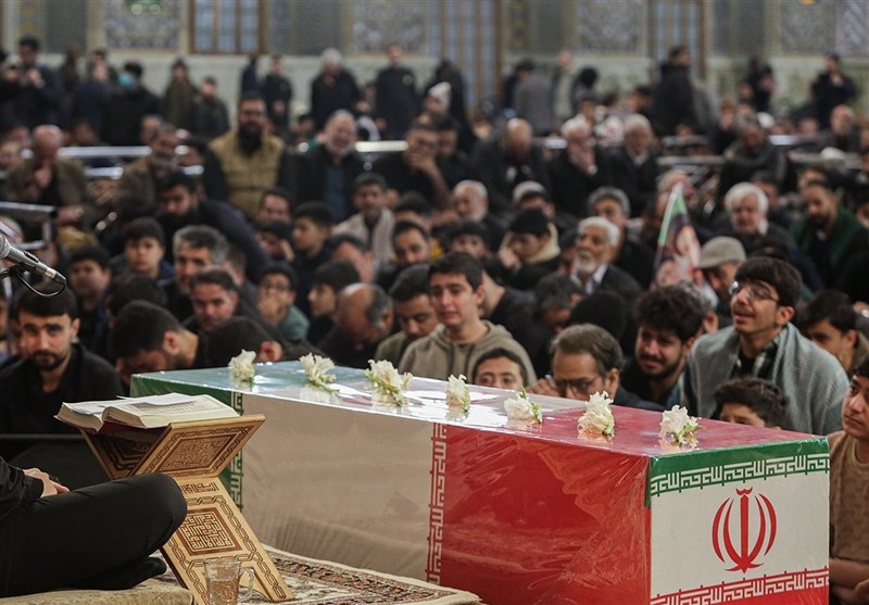 وداع باشکوه با پیکر سرلشکر شهید محمد شیرازی در حرم رضوی + تصاویر