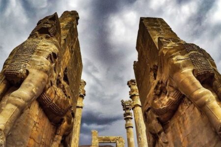 پردیس تخت جمشید در سیزده فروردین به‌دلیل بارندگی‌ها ناامن است