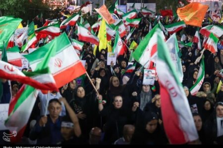 54 شب ایستادگی در کردستان؛ مردمی که میدان را خالی نکردند