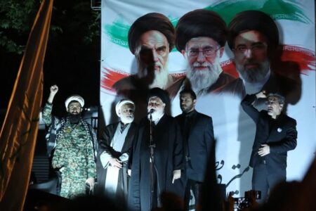 آیت‌الله علم‌الهدی: دشمن در ادعای آتش‌بس صادق نیست