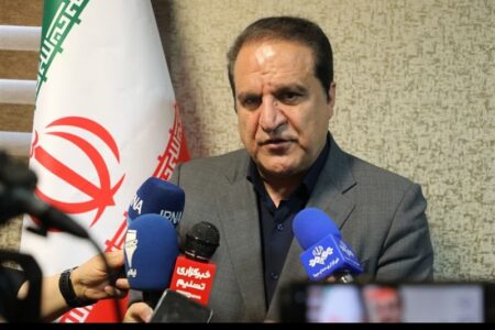 استاندار ایلام: کمبودی در تأمین کالاهای اساسی و سوخت نداریم