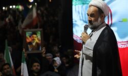 امام جمعه زاهدان: هیچ اعتمادی به دشمن نداریم