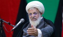امام جمعه یزد: ملت ایران در مسیر مقاومت استوار ایستاده‌اند