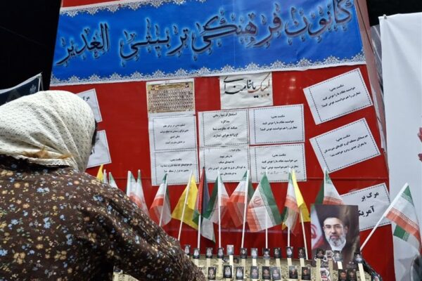 برپایی موکب فرهنگی و خدمات مشاوره‌ای در اجتماعات شبانه اسلامشهر