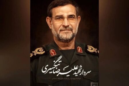 تشییع پیکر سردار تنگسیری در بندرعباس